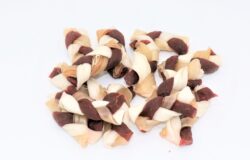 מארז צמות בקר 2.5" (30 יחידות במארז) 1.1 ק"ג Gnawlers